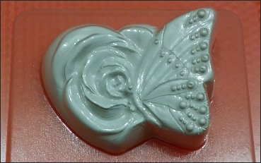 Бабочка на розе пластиковая форма для мыла